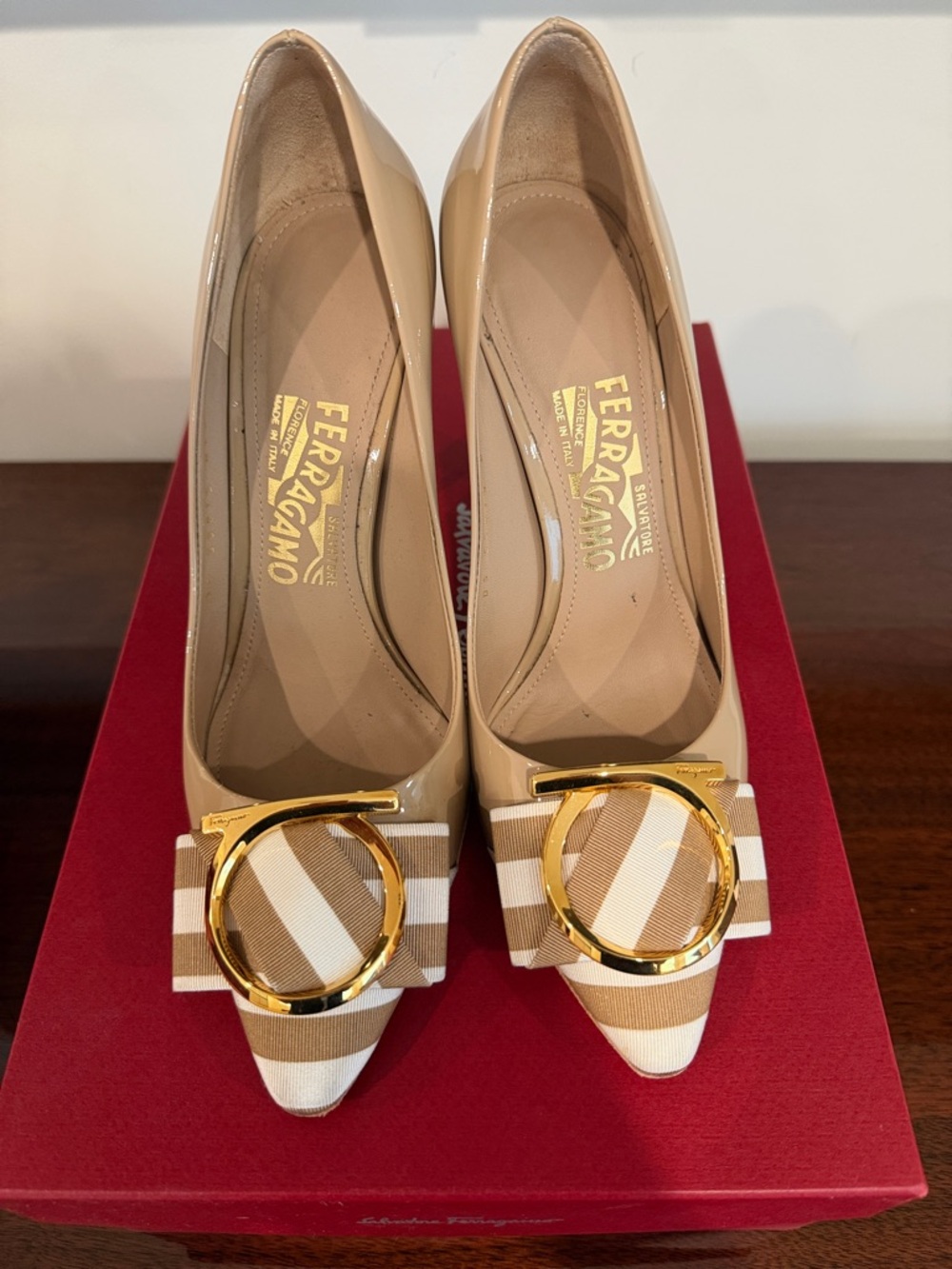 Salvatore Ferragamo Beige Patent Leather Pointed-Toe Pumps with Signature Bow